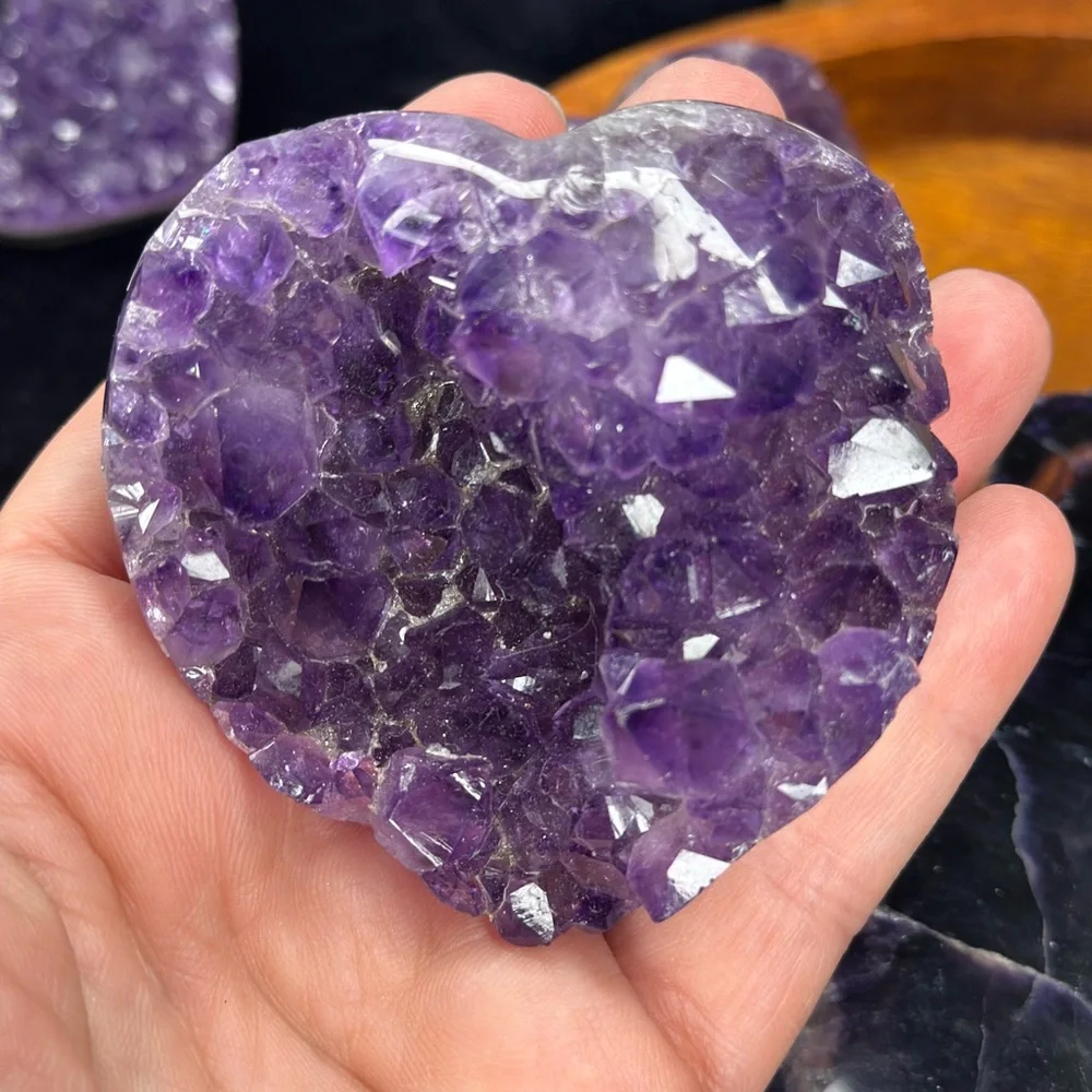💜 AAA Quality Deep Purple Amethyst Quartz Heart – Brazil 💜 - Picture 9 of 9